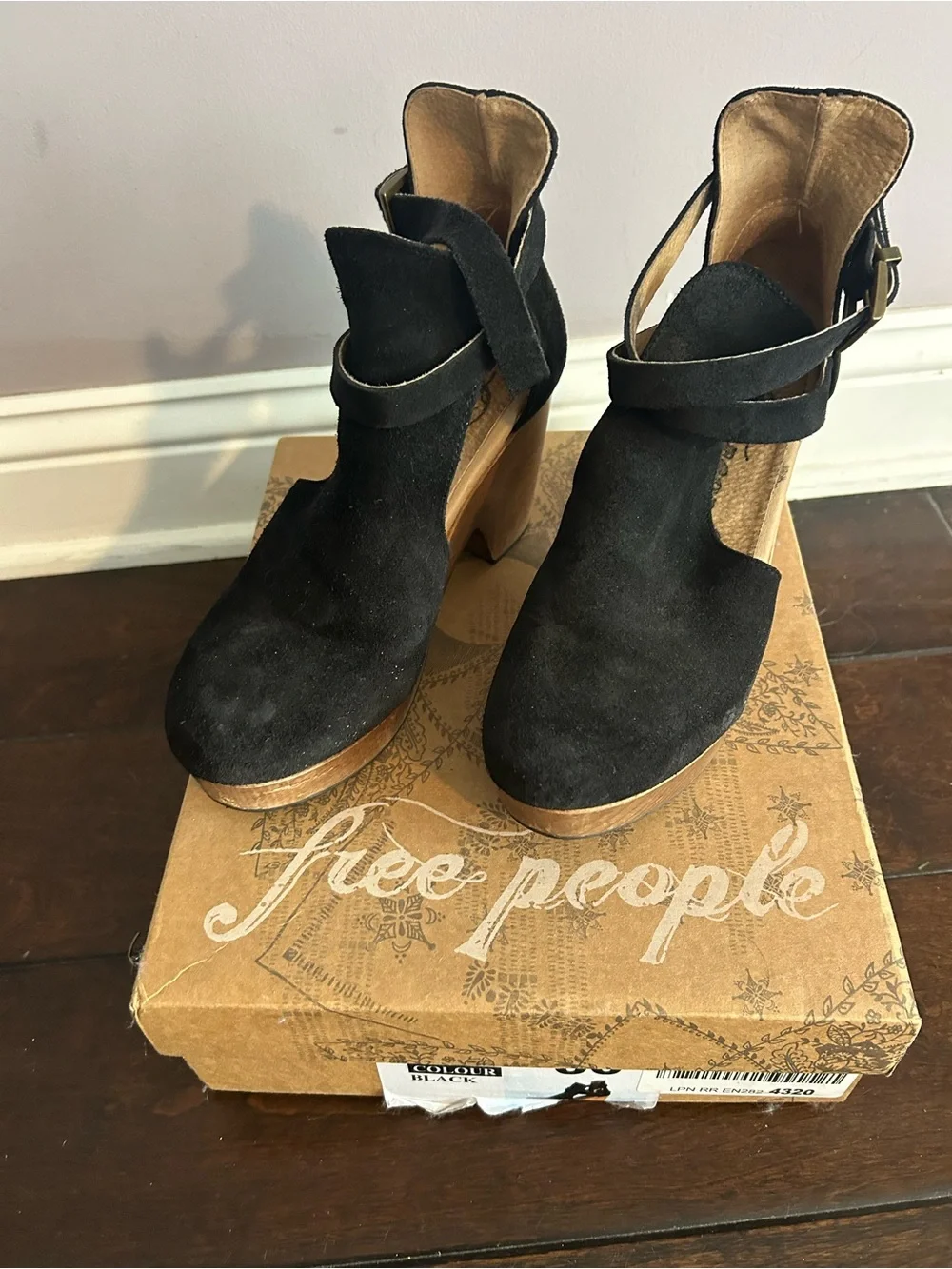 Free People Cedar Black Suede Clog Heels size 36